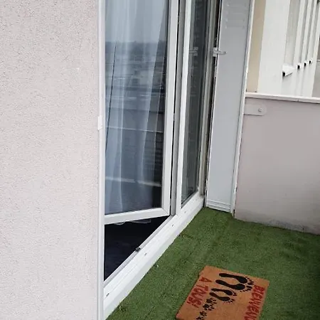 Apartment 65m² Paris - Disneyland - Rer A