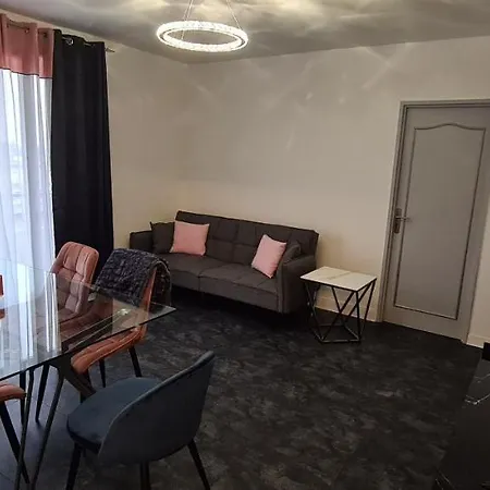 Apartment 65m² Paris - Disneyland - Rer A Noisy-le-Grand
